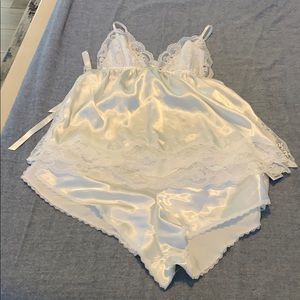NWT In Bloom Bridal Lingerie Set Size Small